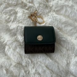 Michael Kors AirPod Carrying Case 
