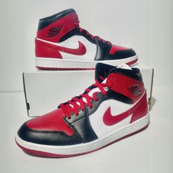 Men’s Size 10.5 / W12 Air Jordan 1 Mid 