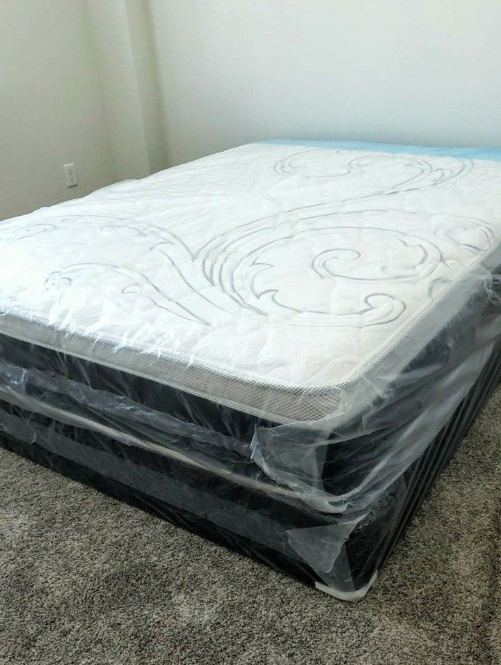 NEW QUEEN PLUSH PILLOW TOP MATTRESS. Bed frame is not available. Take it home same day 👍