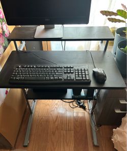 Gaming desk