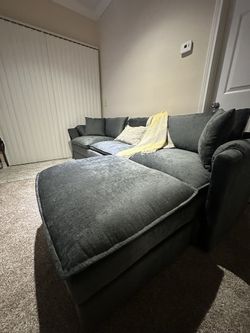 103.5" Modern L-shaped Chenille Modular Sectional Sofa with Movable Ottoman (Brand New)