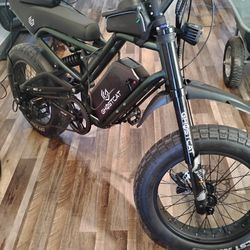 Super Fast Almost New Ghostcat E Bike 
