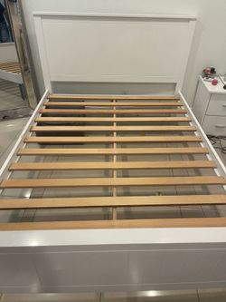 Queen bed base and dashboard