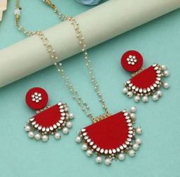 Beautiful Wooden Handcrafted Necklace Set