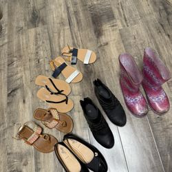 Girls Size 1 Y boots & Sandals