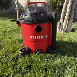 9 gallon Craftsman Shop Vacuum