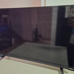 Vizio 32 Inch Flat-screen TV