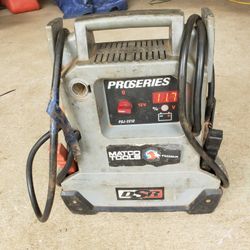 MATCO JUMP START.  COST 400.00 I.LL TAKE 125.00 I.LL SHOW U IT WORKS