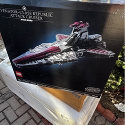LEGO UCS Republic Venator