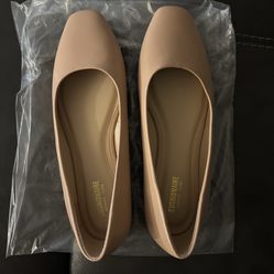 Cushionaire Memory Foam Womens Dress Shoes Sz 9M