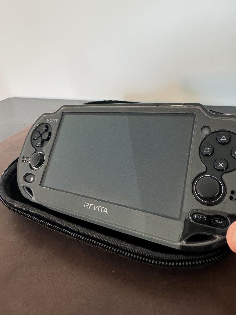 Modded PSVITA 1000 W/ 16GB memory And 125 Micro SD