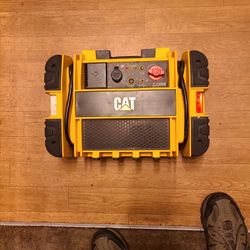 Cat CJ3000 Commercial jump charger