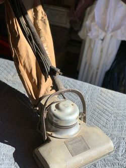 1920s Hoover Vaccume