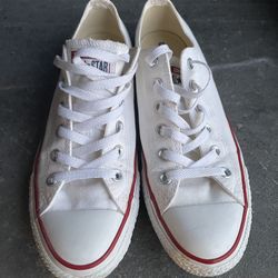 Converse Chuck Taylor All Star Sneaker - Women's