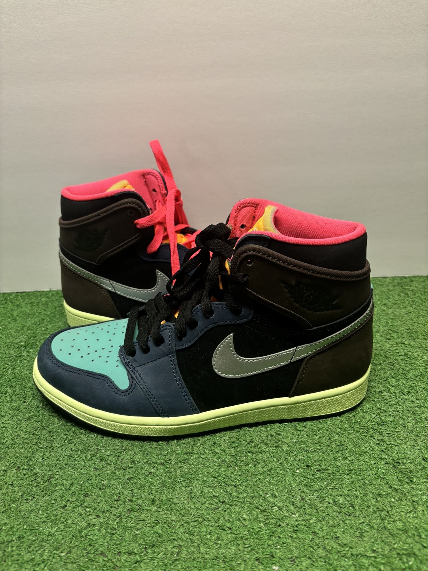 Air Jordan 1 Bio Hack Size 8 $160