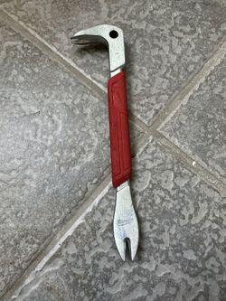 Milwaukee Nail Puller 