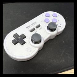 8BitDo SN30 Pro Bluetooth USB-C Gamepad Controller  SNES edition *USED*