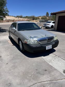 2008 Lincoln Town Car