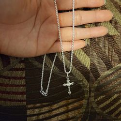 Italy 925 Solid Sterling Silver Diamond Cut Rope Chain Necklace & Crucifix for Women 20" Plata 925 Cadena & Crucifijo Para Dama 20"