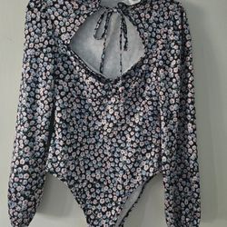 SheIn Chiquease Ditsy Floral Cut Out Tie Neck Lantern Sleeve Bodysuit Fall Cloth For Women - Medium