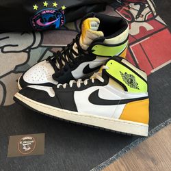Jordan 1 Volt Sz 15