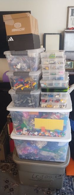 Lego lot, lots of rare minifigures, make offer