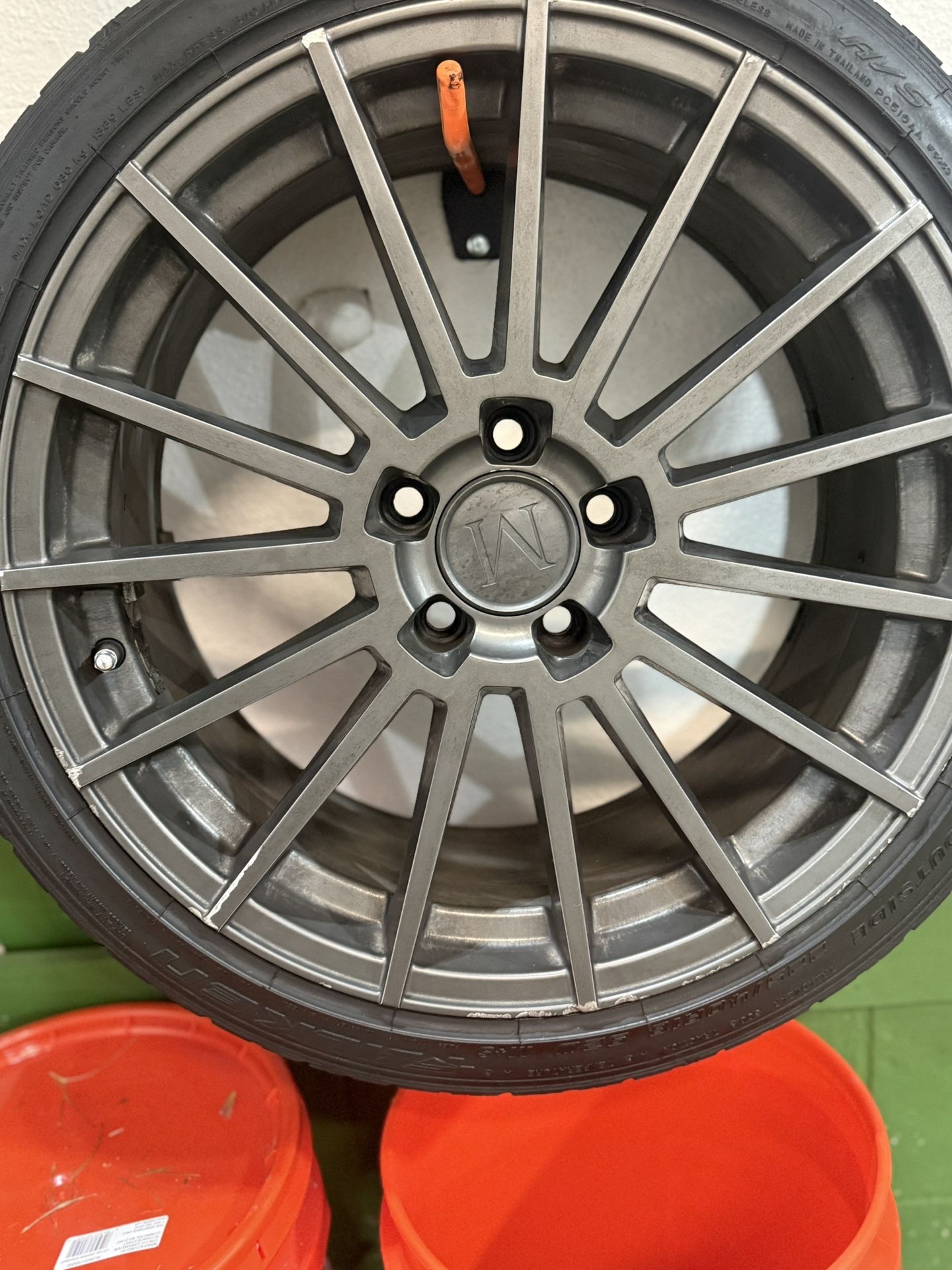 18” rims 5 x 112 bolt pattern