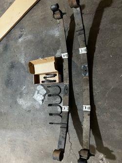 84-01 Cherokee xj leaf spring kit