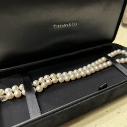Tiffany Pearl Necklace 