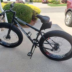 Mongoose Malus 26" 7 Speed Fat Tire Bike - Brand New