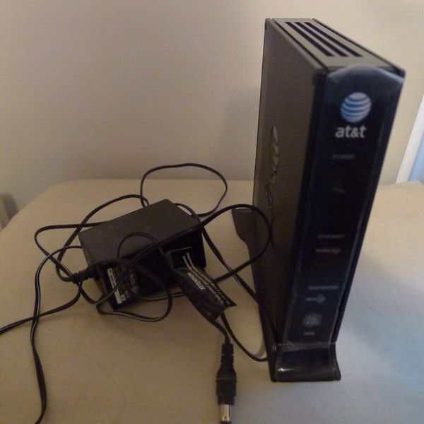AT/&T PACE SBC 2Wire 4111N Wireless-N DSL Modem Wireless Gateway Router switch