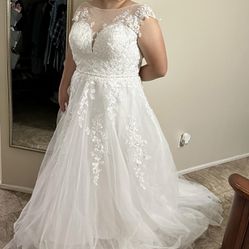 New Wedding Dress Size 18