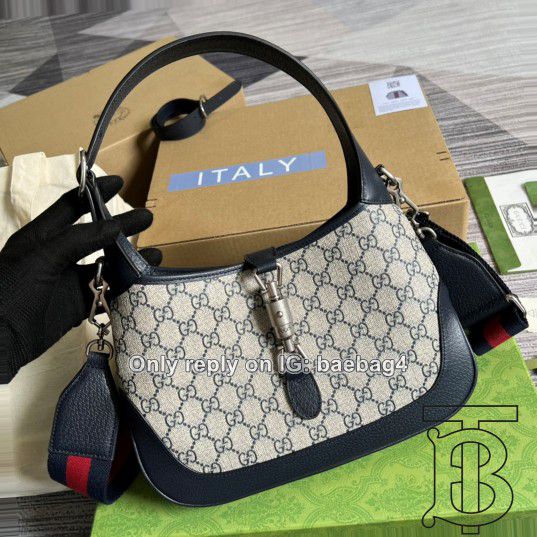 Gucci Chest Bag for Sale in Jackson Township, NJ - OfferUp