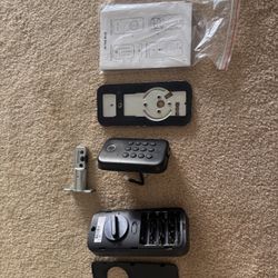 Wyze Auto-Lock Bolt, Fingerprint Unlock with Keypad, Electronic Digital Entry Door Smart Deadbolt Lock