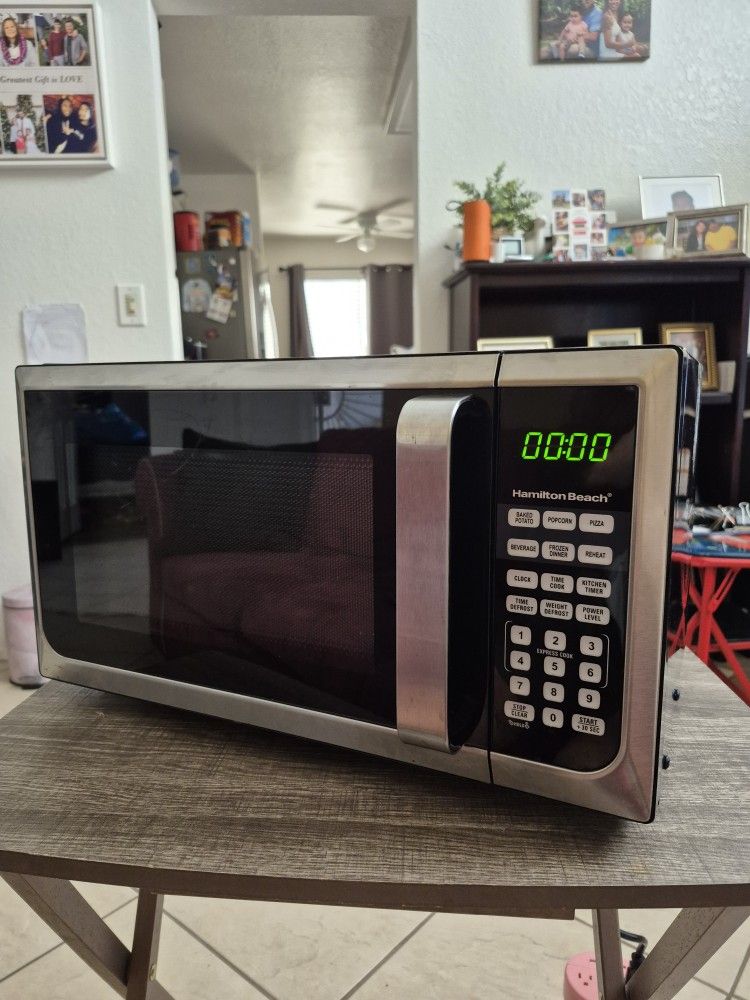 Hamilton beach microwave clean!