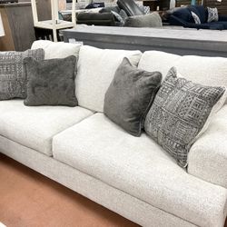 New 96” Sofa  🔥🔥 HOT ITEM 