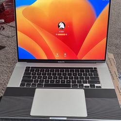 MacBook Pro 16” 2.3 ghz I9 8-core