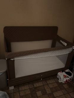 Baby Crib w/ Mattress (used Less Than A Week)