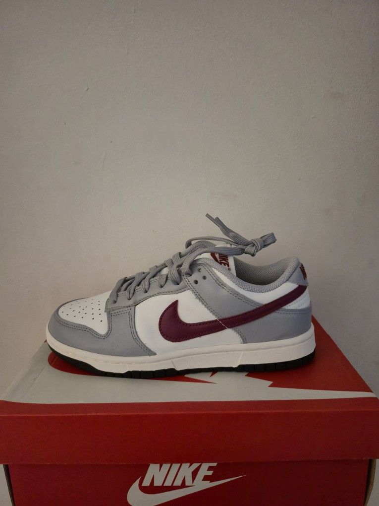 New Size 7 Women Nike Dunk Rosewood