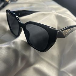 Designer Sunglasses Comes With Box And Case