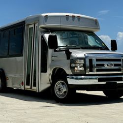 2015 Ford E-350