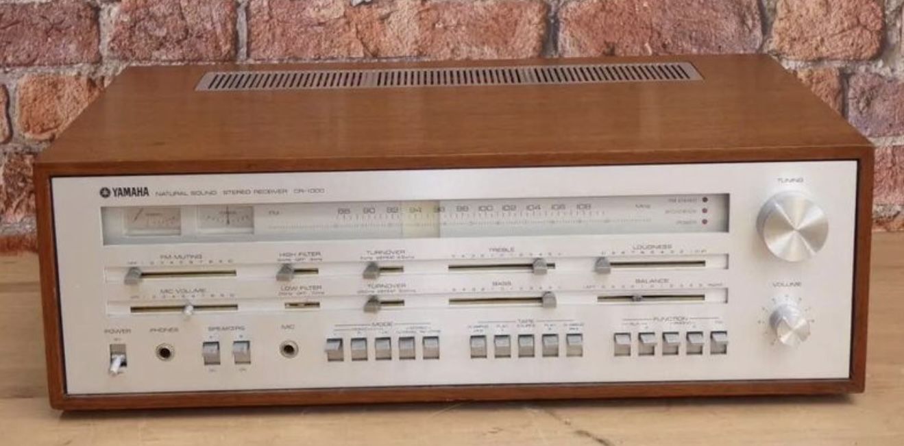 YAMAHA CR-1000 VINTAGE STEREO RECEIVER
