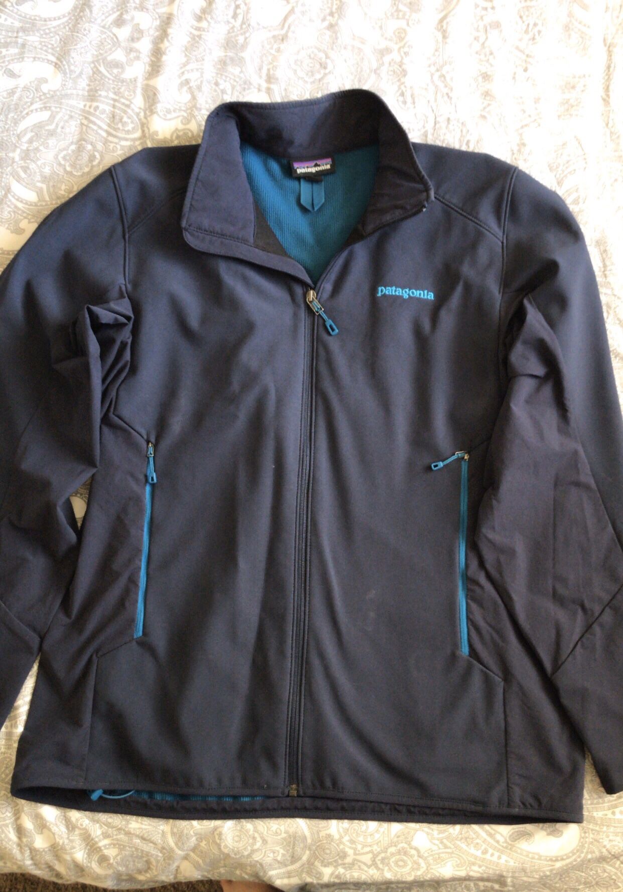 Patagonia jacket for men size L