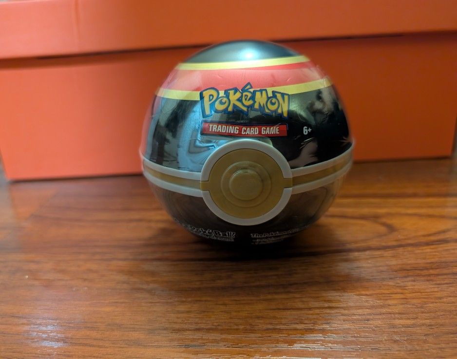 Pokemon Luxury Ball Tin D23