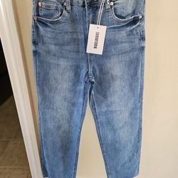 Jeans New Brand DISCLOSURE 