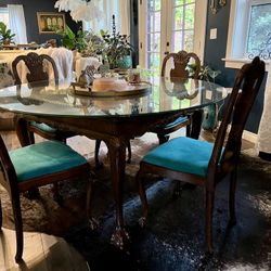 Antique Extendable Dining Table With Chairs