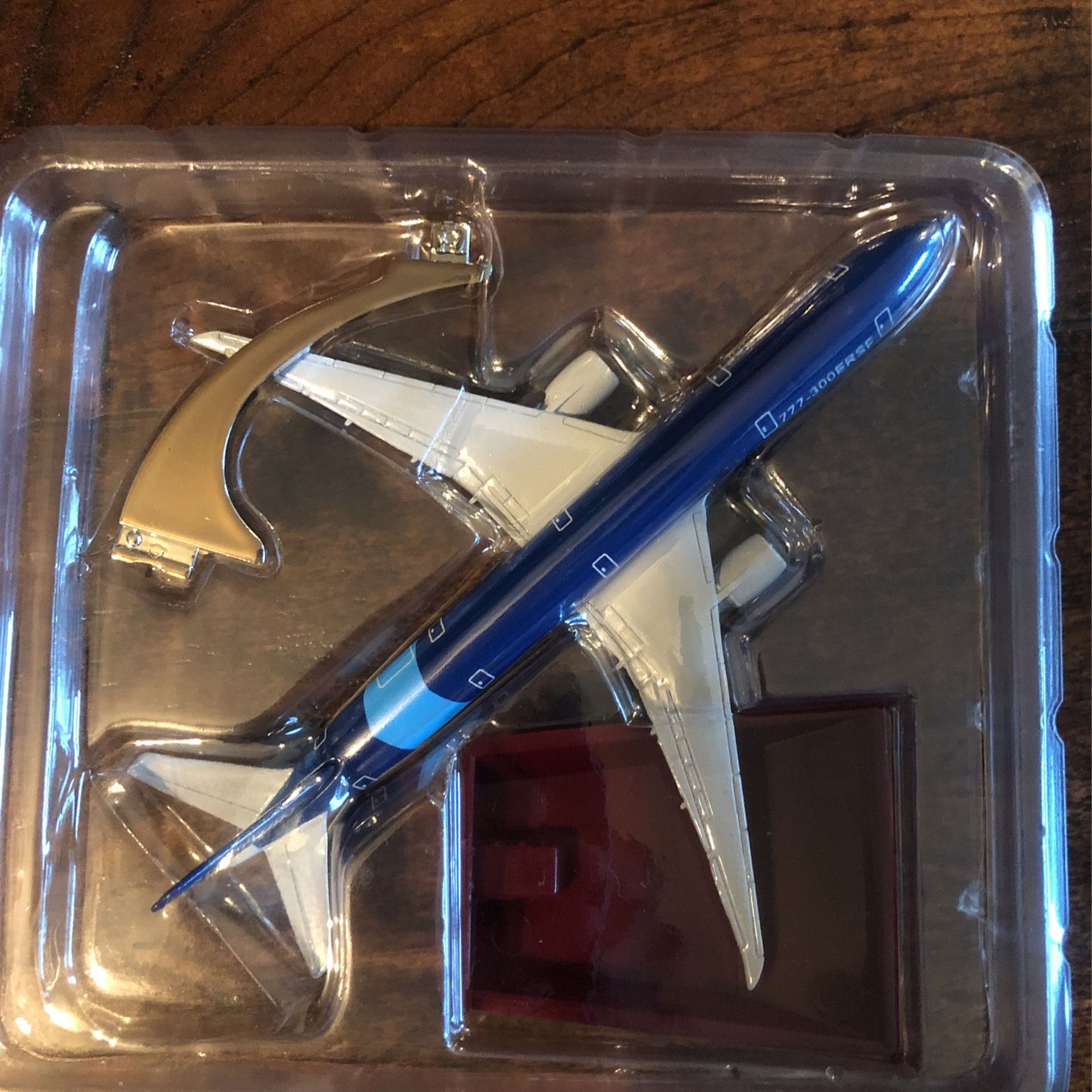 Mini Airplane Model Accessory Desk