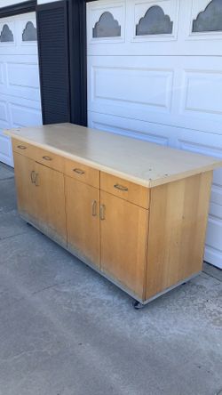 Work Bench, Work Station, Garage Cabinets, Tool Shed, Tool Box, Shelf, Shelves, Heavy Duty, On Wheels, Priced to Sell, 76”x39”x28”, BRING HELP!Located