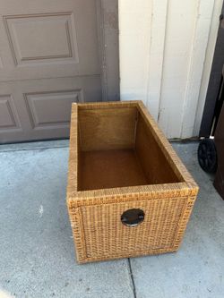 Wood wicker storage box