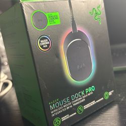Razer Mouse Dock Pro with Wireless Charging Puck